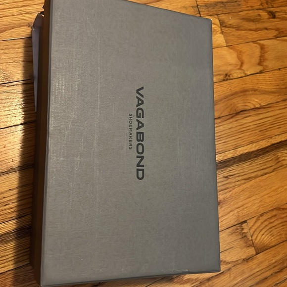 Vagabond loafer like new- worn once - Picture 4 of 5